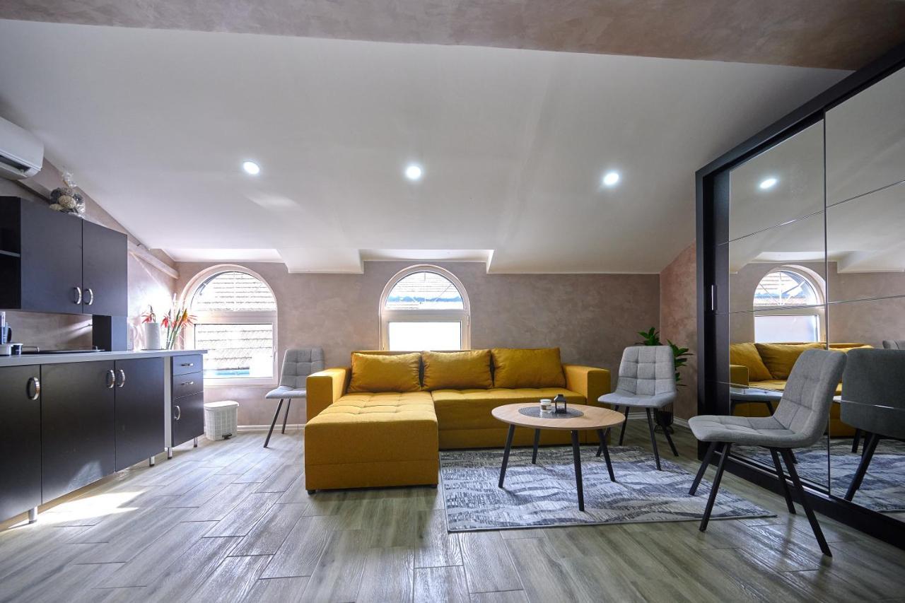 Vanimi Lux Apartmani Кикинда Экстерьер фото